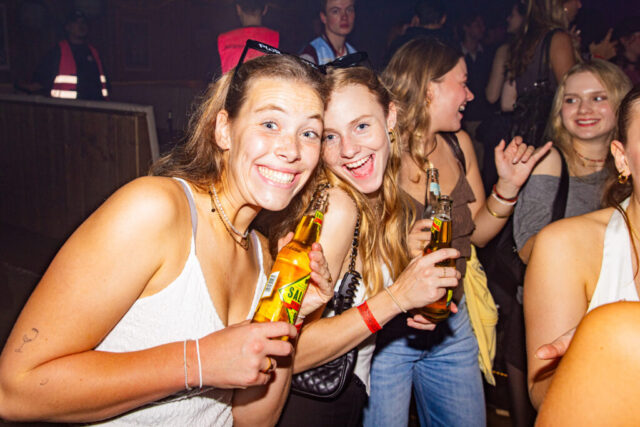 Campuznight-185